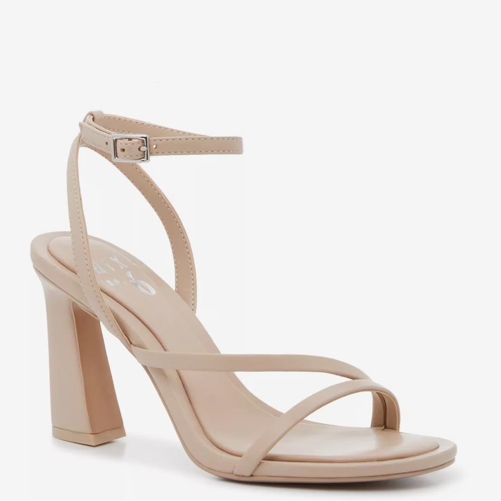 Women's Light Beige Strappy Sandals, block heel, only worn once!